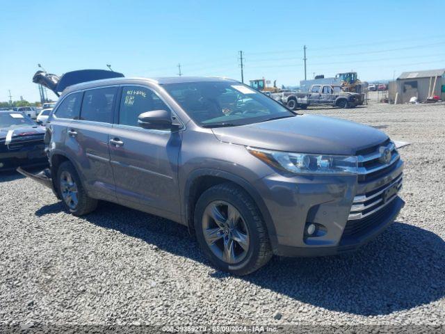  Salvage Toyota Highlander