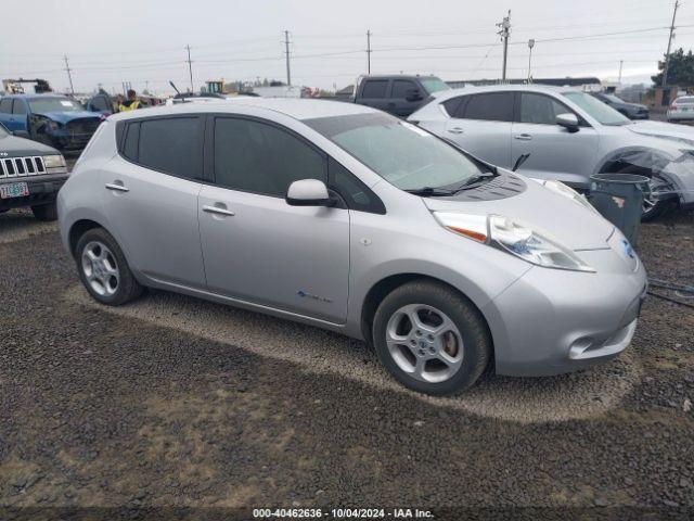  Salvage Nissan LEAF