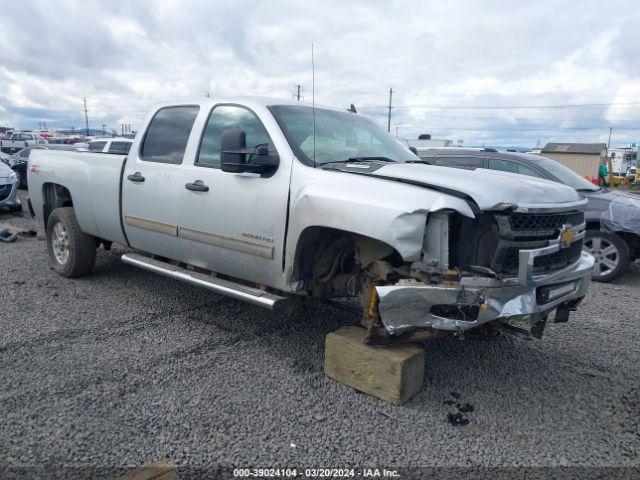  Salvage Chevrolet Silverado 2500