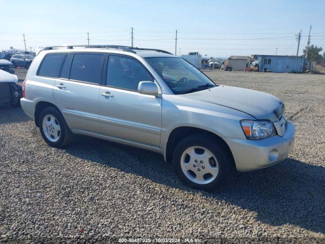  Salvage Toyota Highlander