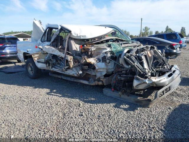  Salvage Chevrolet Silverado 2500