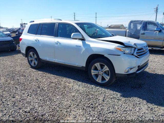  Salvage Toyota Highlander