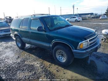  Salvage Chevrolet Blazer