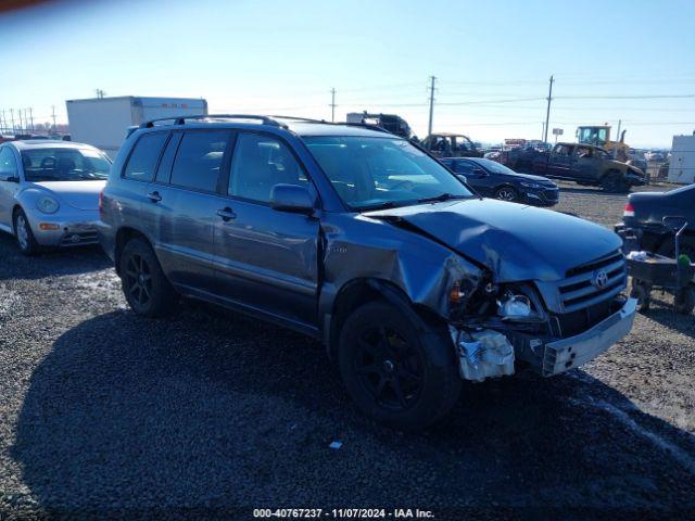  Salvage Toyota Highlander