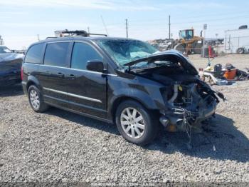  Salvage Chrysler Town & Country