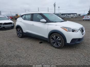  Salvage Nissan Kicks