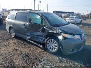  Salvage Toyota Sienna