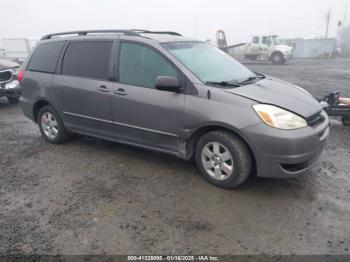  Salvage Toyota Sienna