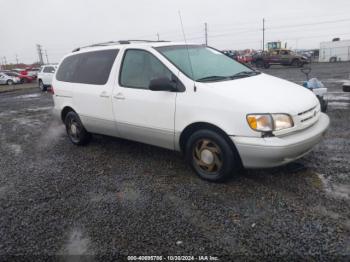  Salvage Toyota Sienna