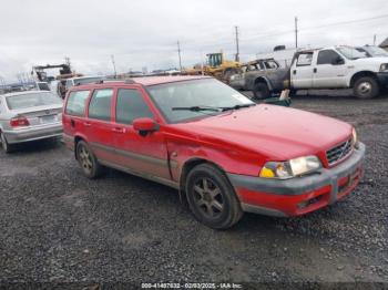  Salvage Volvo V70