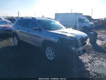  Salvage Jeep Cherokee