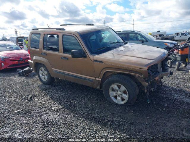  Salvage Jeep Liberty