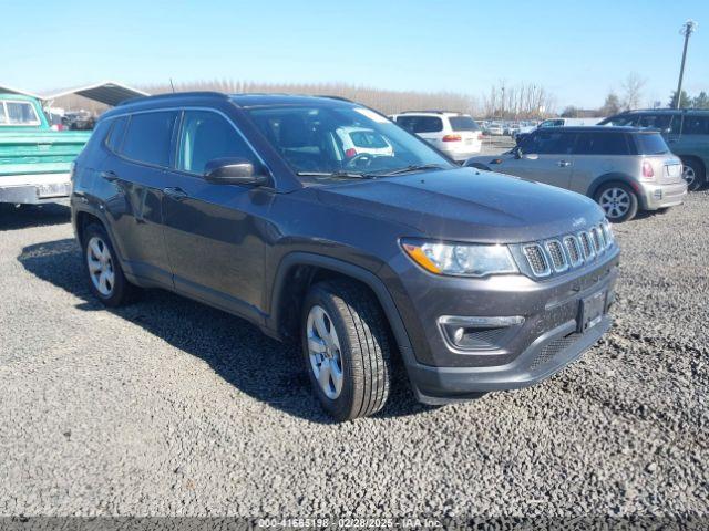  Salvage Jeep Compass