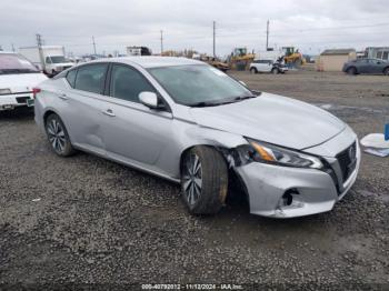  Salvage Nissan Altima