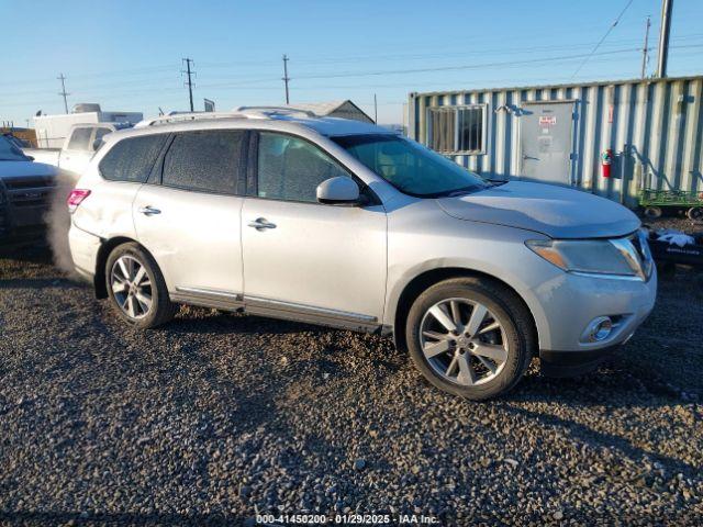  Salvage Nissan Pathfinder