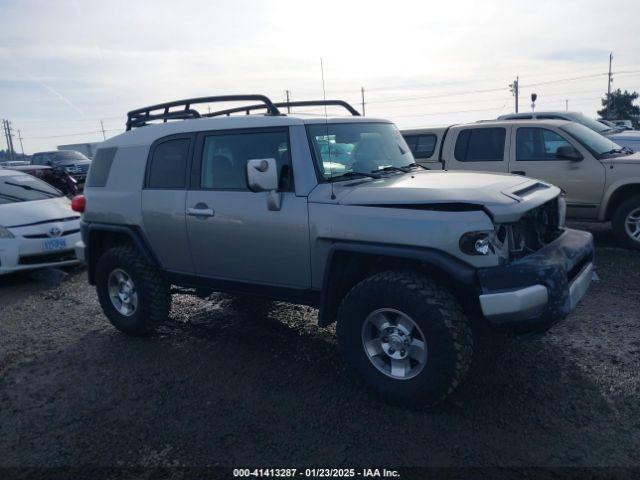  Salvage Toyota FJ Cruiser