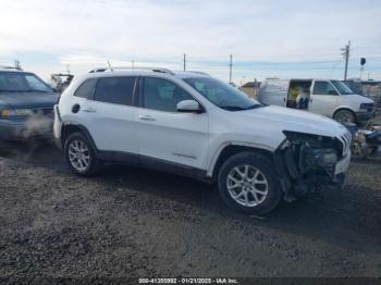  Salvage Jeep Cherokee