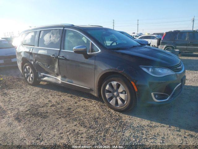  Salvage Chrysler Pacifica