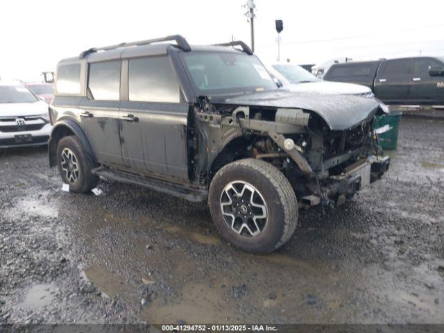  Salvage Ford Bronco