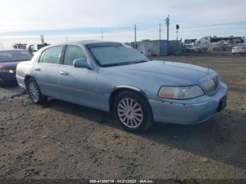  Salvage Lincoln Towncar