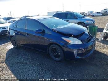  Salvage Toyota Prius