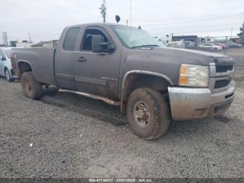  Salvage Chevrolet Silverado 2500