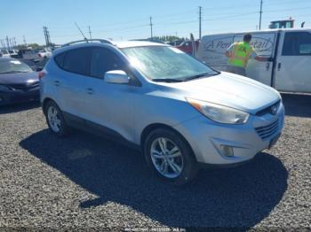  Salvage Hyundai TUCSON