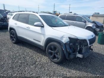  Salvage Jeep Cherokee