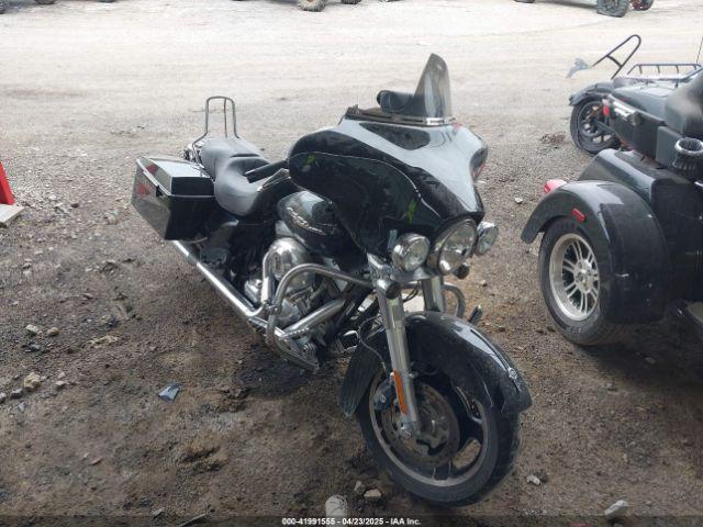  Salvage Harley-Davidson Flhx