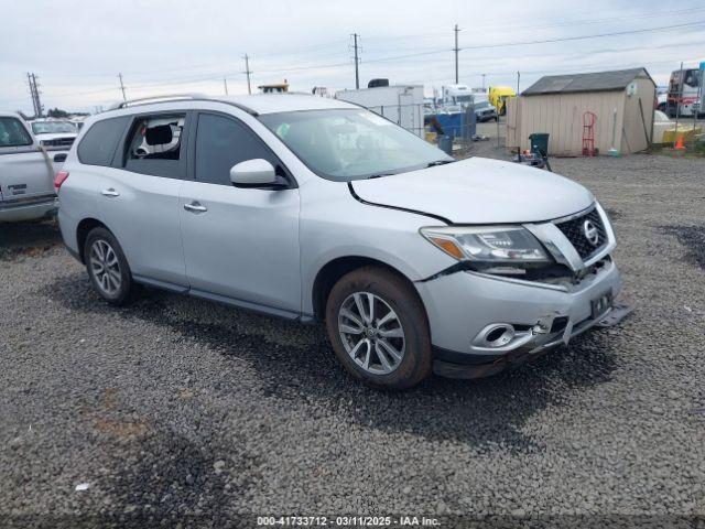 Salvage Nissan Pathfinder