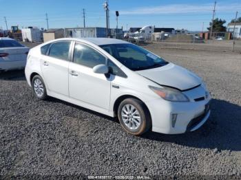  Salvage Toyota Prius