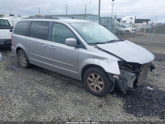  Salvage Chrysler Town & Country