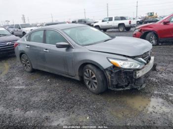  Salvage Nissan Altima