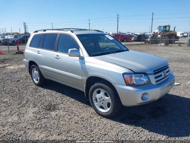  Salvage Toyota Highlander