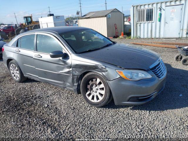 Salvage Chrysler 200