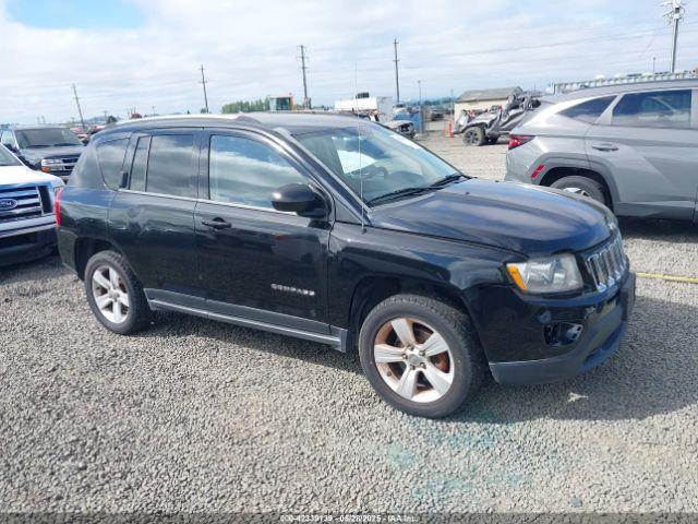  Salvage Jeep Compass