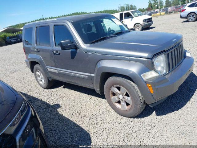 Salvage Jeep Liberty