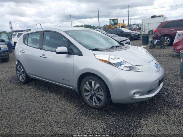  Salvage Nissan LEAF