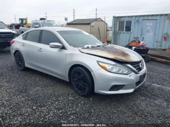  Salvage Nissan Altima