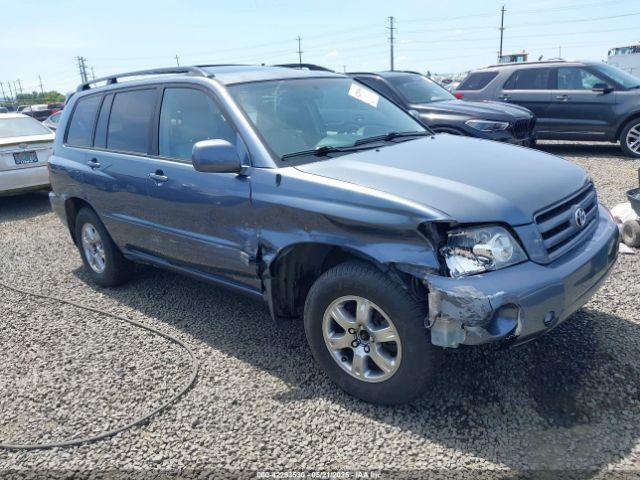  Salvage Toyota Highlander