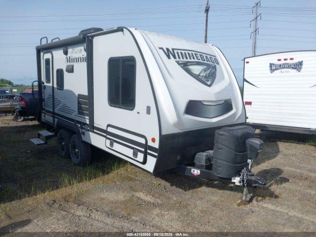  Salvage Winnebago Micro Minnie Travel Trail