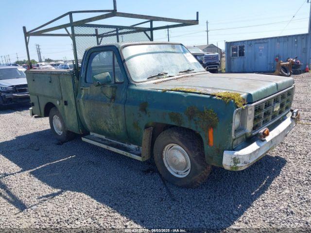  Salvage Chevrolet S-10