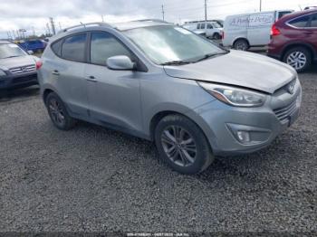  Salvage Hyundai TUCSON
