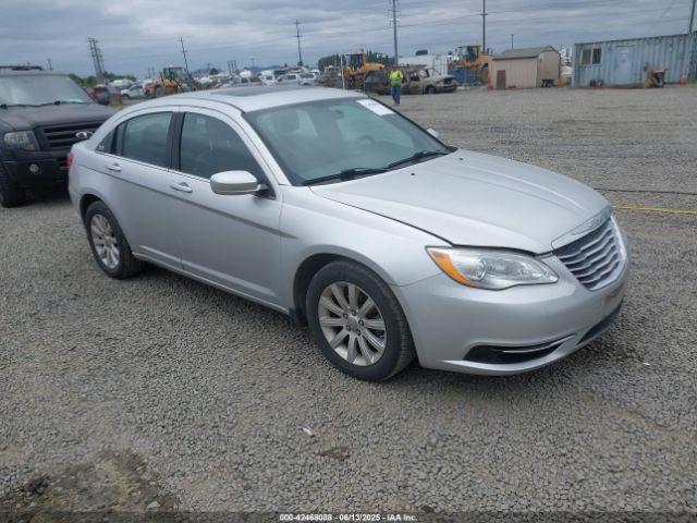  Salvage Chrysler 200