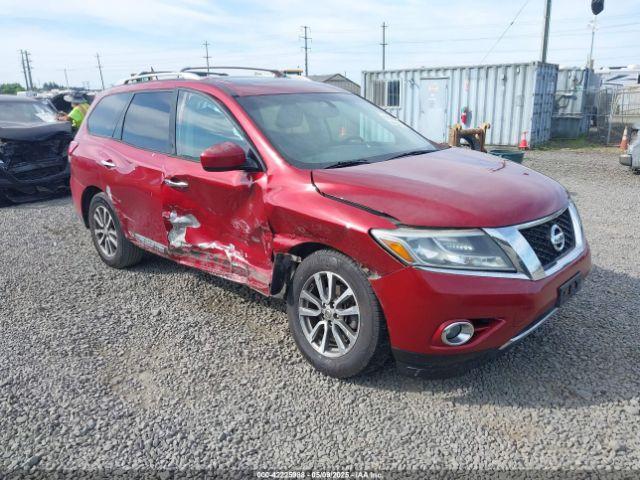  Salvage Nissan Pathfinder