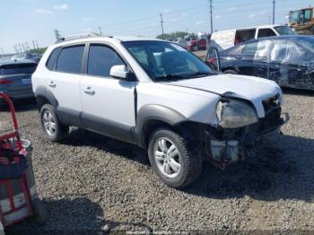  Salvage Hyundai TUCSON