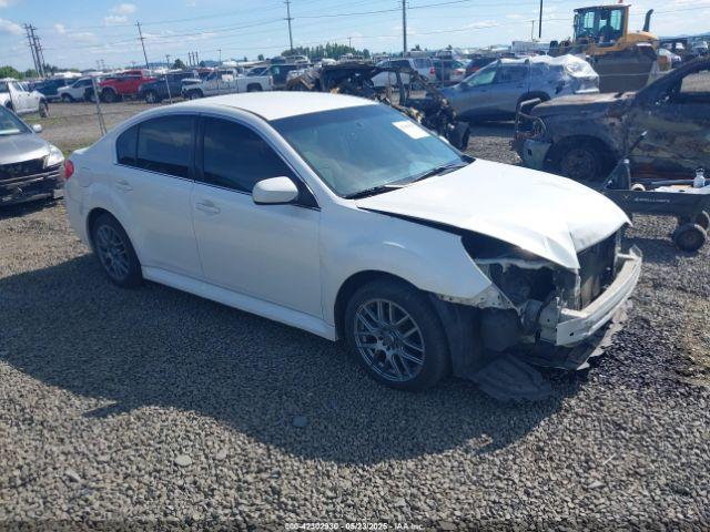  Salvage Subaru Legacy