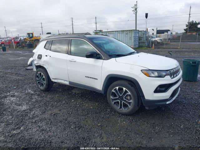  Salvage Jeep Compass