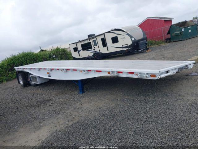  Salvage Western Trailers Semi Trailer