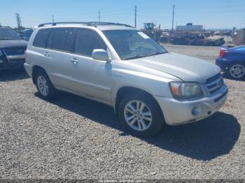  Salvage Toyota Highlander